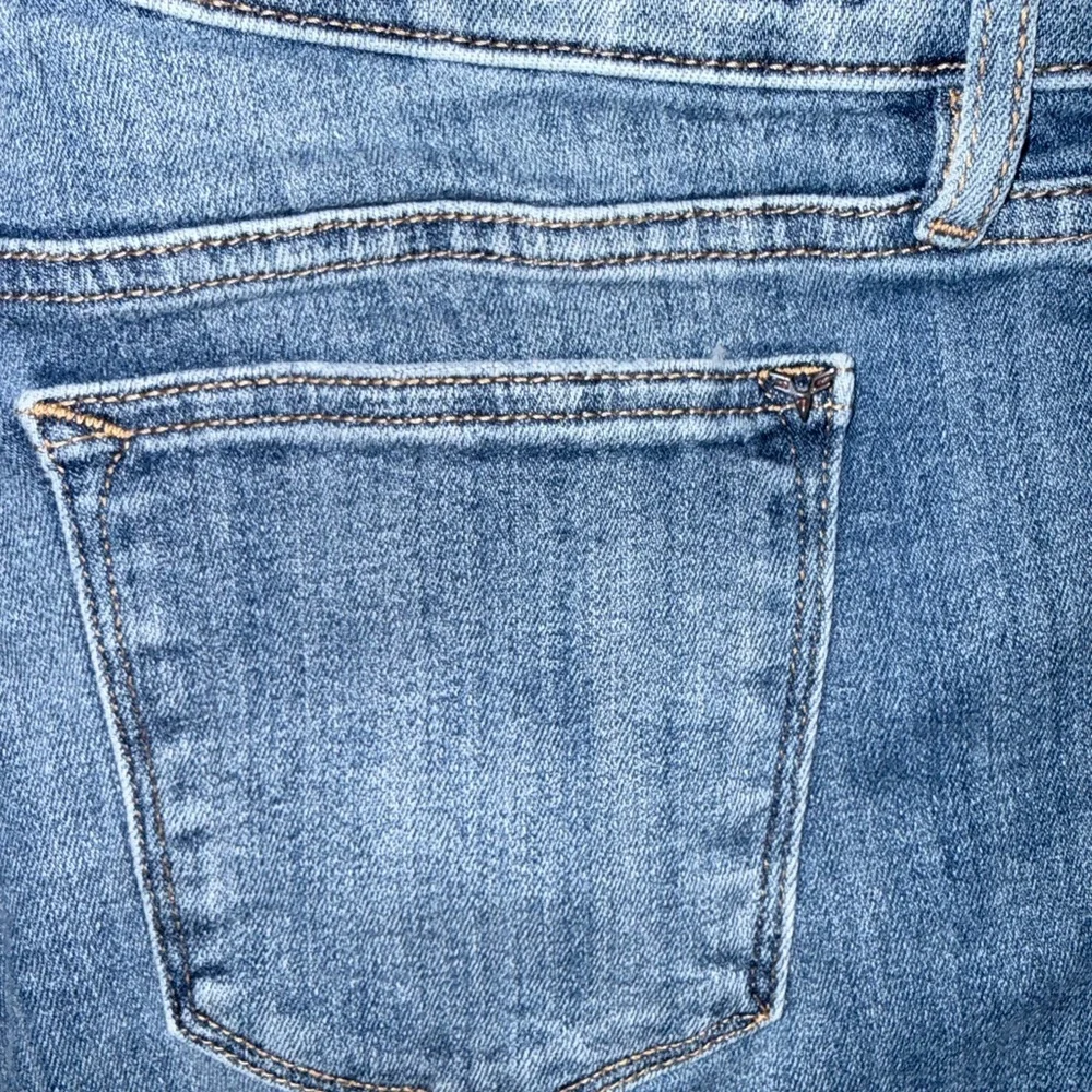 Vigoss Light Blue Straight Leg Jeans - Picture 5 of 6